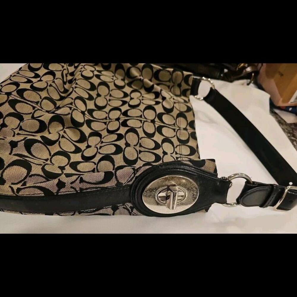 Coach Gray And Black Medium Hobo With Strap Buckle detail Handle - Picture 6 of 7